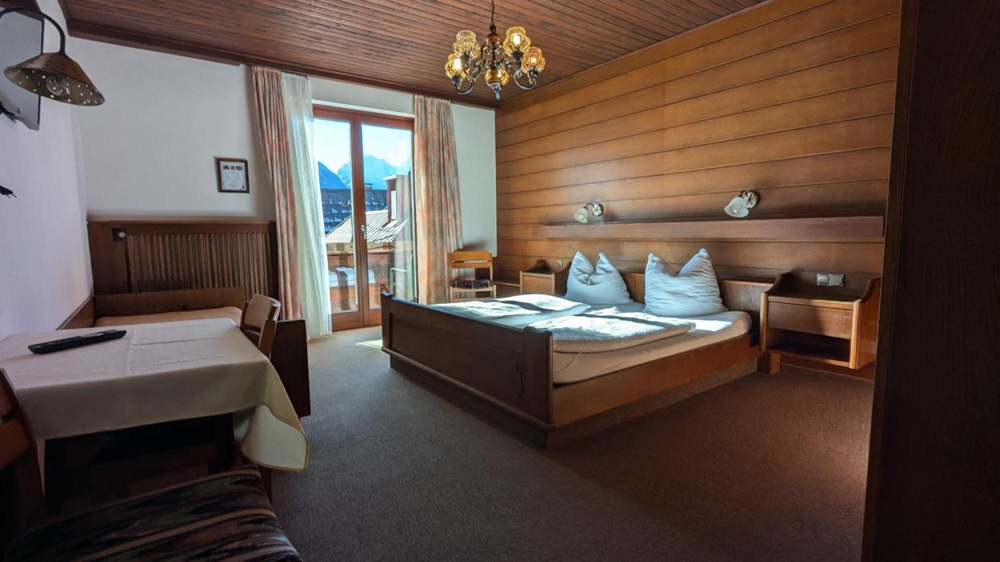 Gasthof-Fleischerei Engl Kotschach-Mauthen Exteriör bild
